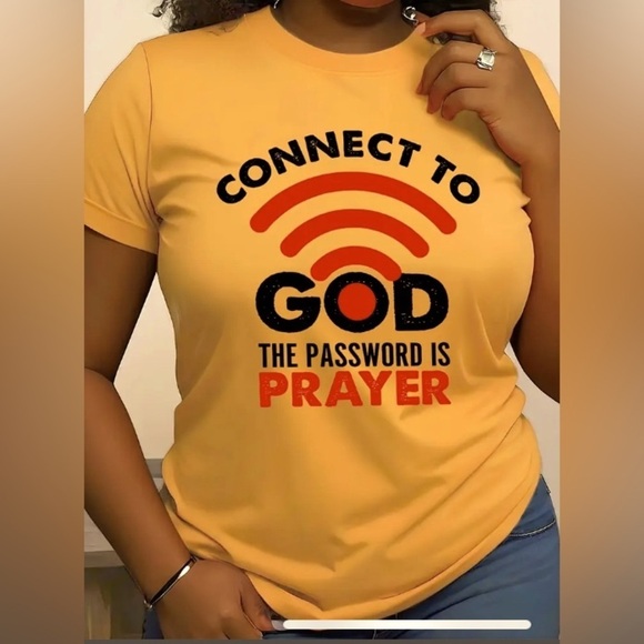 Red “CONNECT TO GOD, THE PASSWORD IS PRAYER" Crew Neck Short Sleeve T-Shirt, NIP - Picture 3 of 6